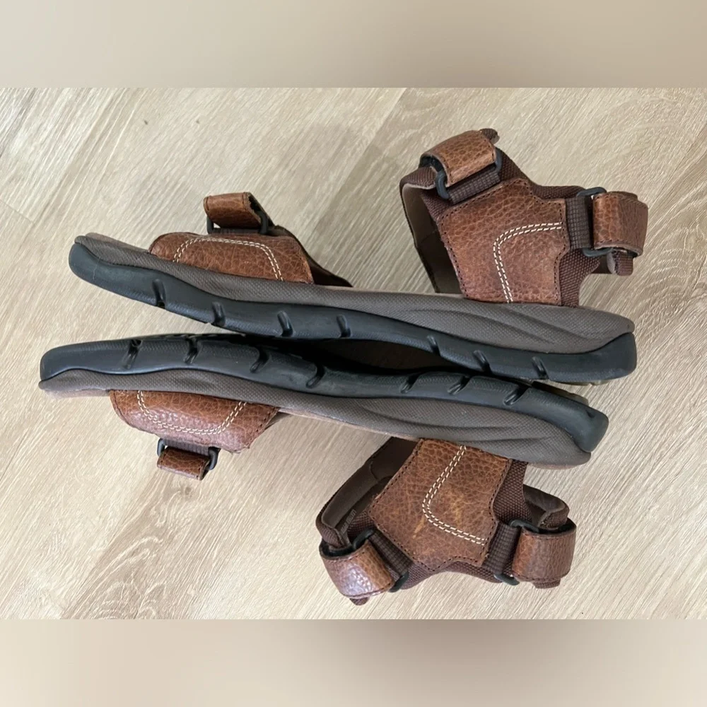Clarks Active Air Men’s Sandals, Size 9 M, NWOT